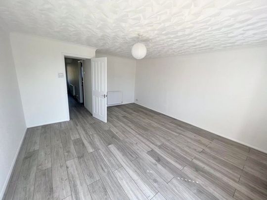 Mount Pleasant Road, Newport - Photo 1