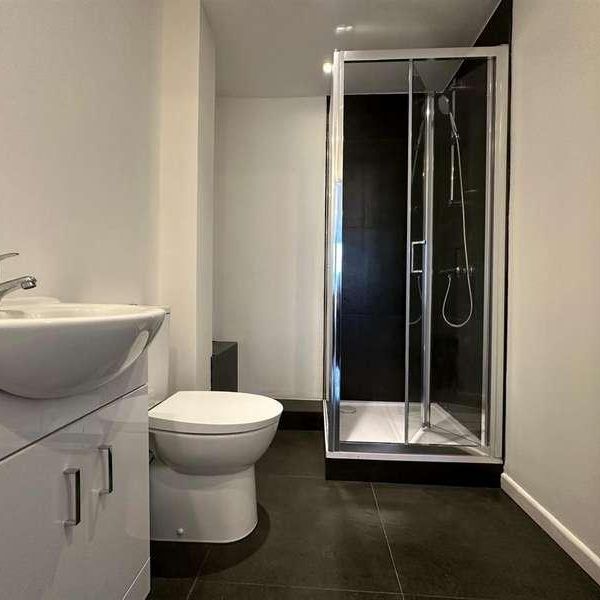 Juniper Way, Hayes, UB3 - Photo 1