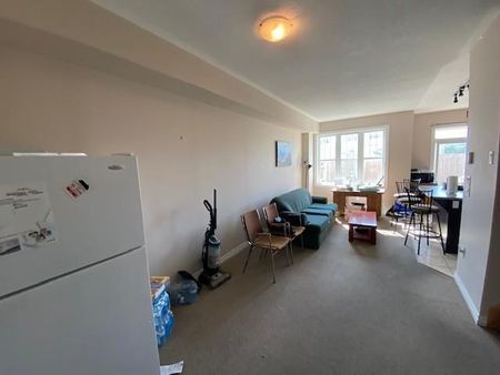 790 Newmarket Lane - 3 bed, 2.5 bath - Photo 3