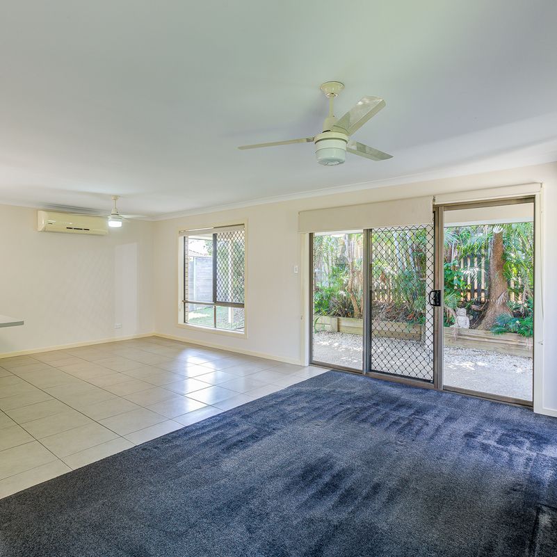 Perfect Family Home - Photo 1