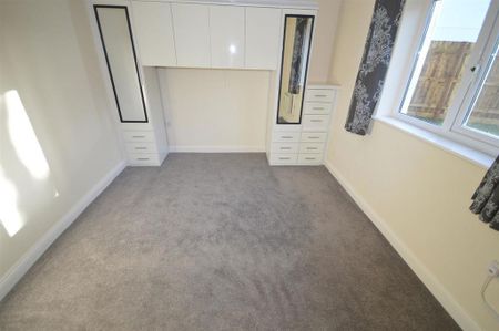 1 bedroom semi-detached house to rent - Photo 2