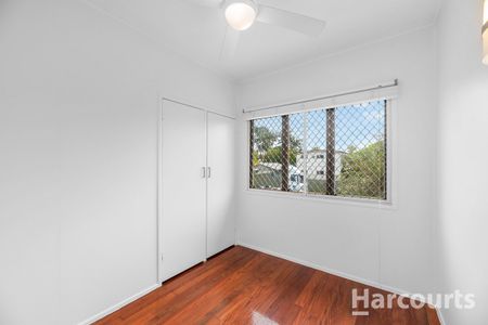 Charming Family Home with Rumpus Room & Massive Pool - Photo 5