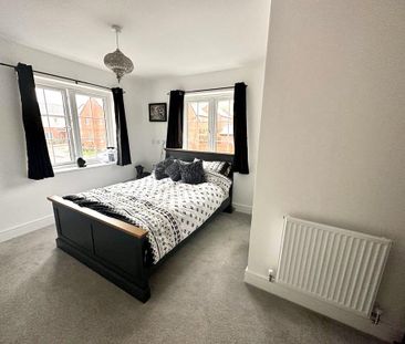 3 bedroom detached house to rent - Photo 2