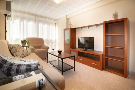 Calle Honderos, Sevilla, Andalusia 41009 - Photo 2