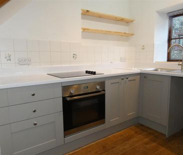 2 bedroom barn conversion to rent - Photo 4