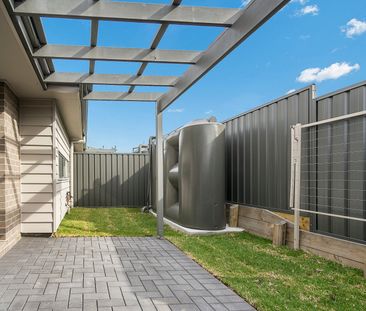 “Inspiring Design with Loads of Space & Street Appeal!” - Photo 6