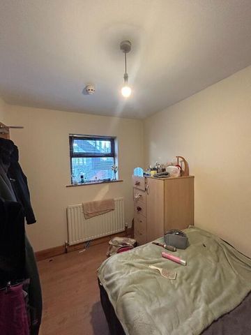 Unit 2, 100 Fitzroy Avenue, Belfast, BT7 1HX - Photo 4