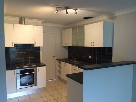 Two Bedroom Unit In East Albury - Photo 4
