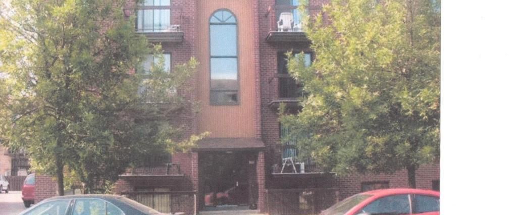 41/2 a louer 1400$ pour 1er mars a montreal,pointe-aux-trembles - Photo 1