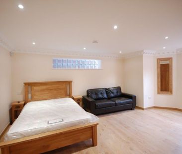 1 Bed Flat, Jessica House, RG1 - Photo 2