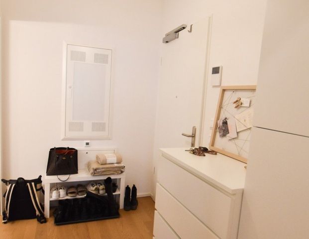 *** Neuwertige, moderne 2-Zi-Wohnung, EBK und TG-Einzel in guter Lage "ALEXISQUARTIER" *** - Photo 1