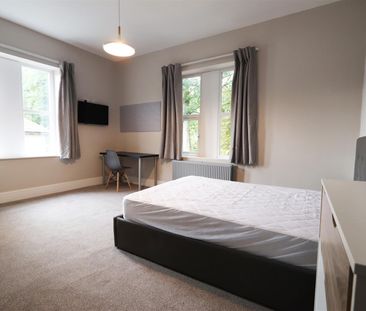 8 bedroom detached house to rent - Photo 5