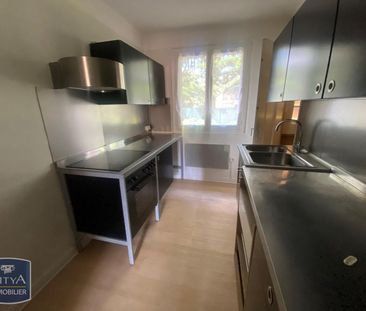 Location Appartement 3 pièces 54m² VILLEFRANCHE SUR SAONE 69400 - Photo 3