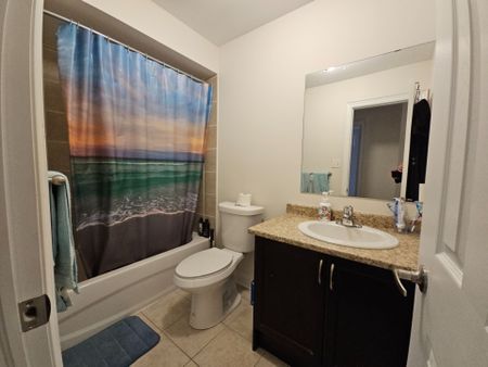 For Lease - 63 Collin Court, Richmond Hill, Ontario - Photo 3