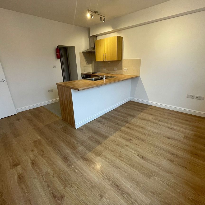 Camperdown, Great Yarmouth - Photo 1