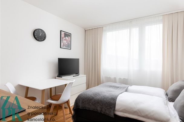 Pronájem bytu 1+kk 22 m² - Photo 1