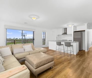 Modern Living at it's Best! - Photo 2