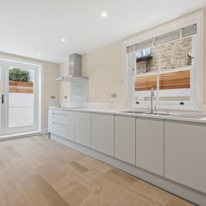 6 bedroom terraced house to rent - Photo 1