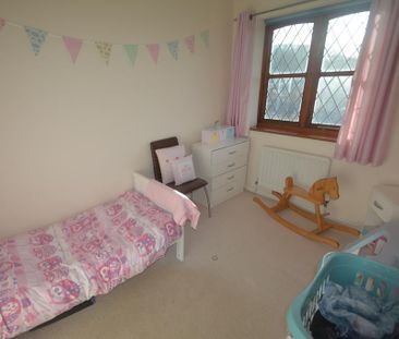 2 bedroom semi-detached house to rent - Photo 2