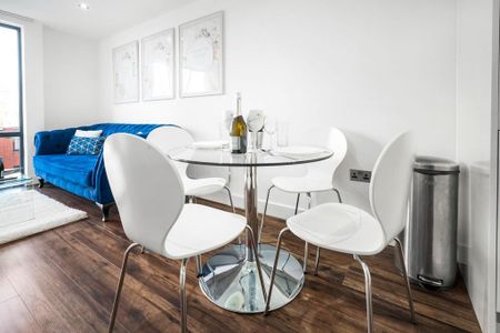 1 bedroom serviced apartment to rent - Photo 3
