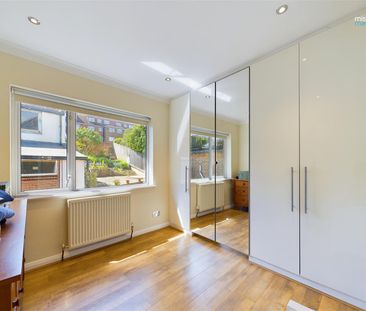 5 bedroom detached house to rent - Photo 5