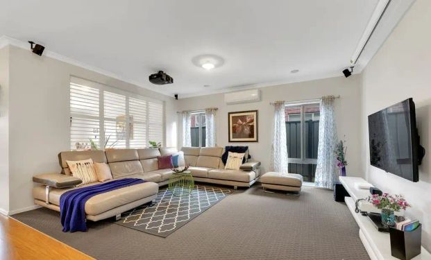 “Stunning Family Home in Prime Location” - Photo 1