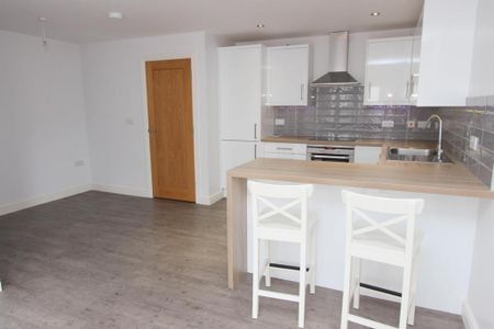 2 bedroom apartment to rent - Photo 5