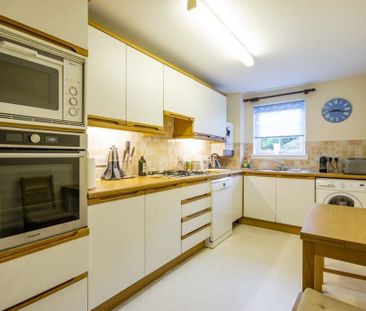 1 bedroom flat to rent - Photo 6