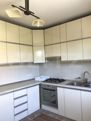 Casa nemobilat pentru birouri, hala 10 parcări, zona Marast - Fotografie 1