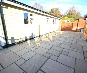 2 bedroom bungalow to rent - Photo 4