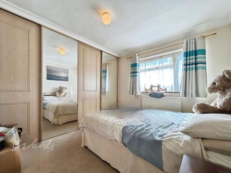 3 bedroom semi-detached house to rent - Photo 2