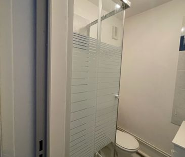 TIMONE -BAILLE : Studio meublé avec terrasse - Photo 3