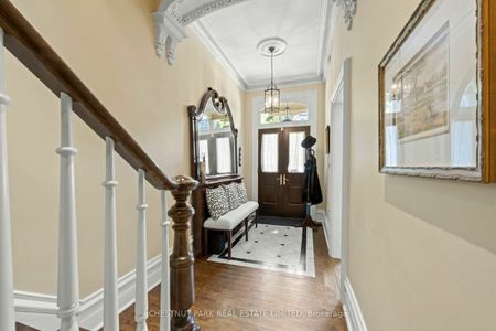 30 Bernard Avenue, ON, Toronto - Photo 5