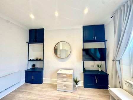 West Kensington, Talgarth Road, W14 9DB - Photo 5