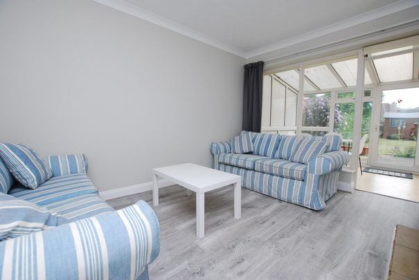 4 bedroom semi-detached house to rent - Photo 1