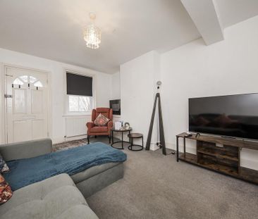 2 bedroom terraced house to rent - Photo 1