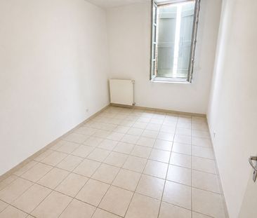 Location Appartement 3 pièces 69m² - Photo 1
