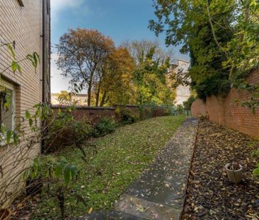 Belmont Crescent, Kelvinbridge, Glasgow - Photo 4