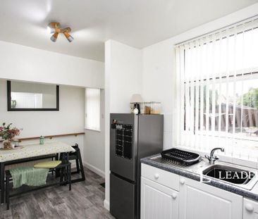 2 bedroom semi-detached house to rent - Photo 2