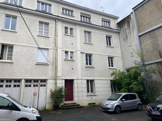 Appartement 1 pièce à - Photo 1