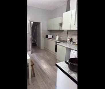 Room in a Shared House, Higham Road, N17 - Photo 4