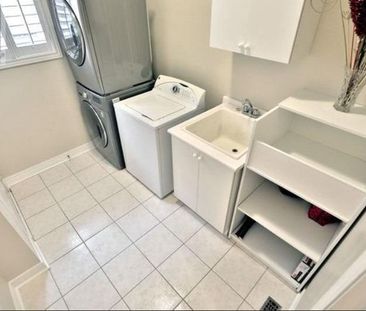 For Lease - 1383 Liverpool Street, Oakville, Ontario - Photo 4