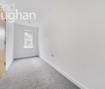 4 bedroom semi-detached house to rent - Photo 6