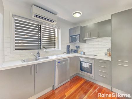 Stylish, Low-Maintenance Unit in the heart of Sherwood - Photo 4