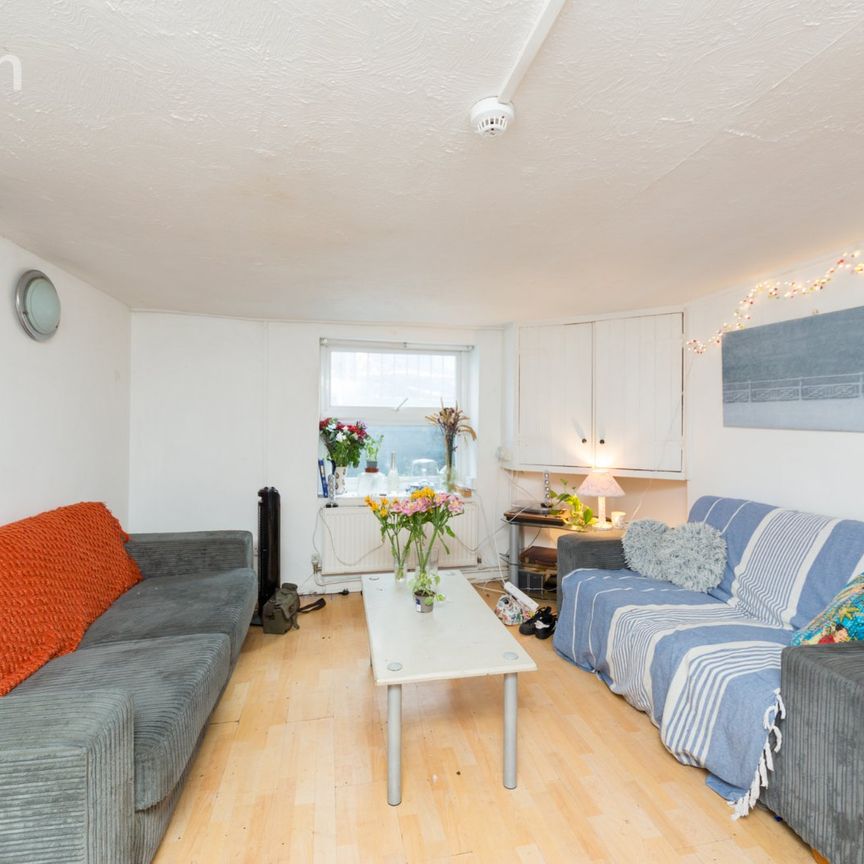 5 bedroom terraced house to rent - Photo 1