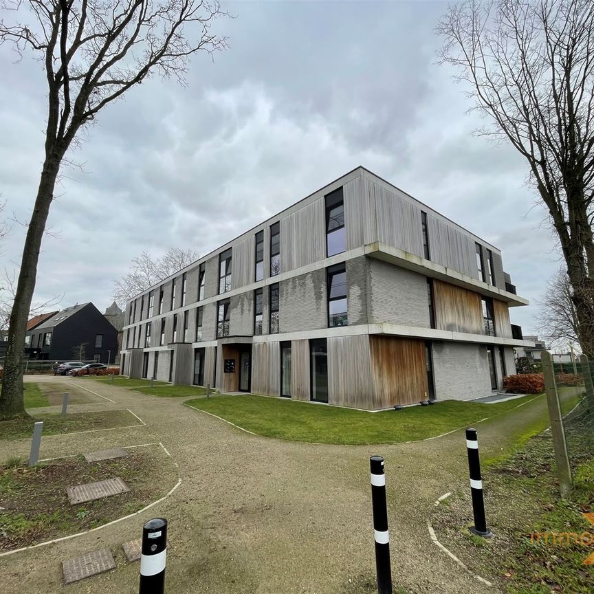 INSTAPKLAAR LICHTRIJK APPARTEMENT MET GROOT TERRAS - Foto 1