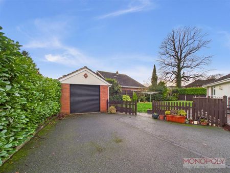 4 bedroom detached bungalow to rent - Photo 5