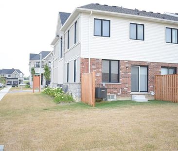 For Lease - 30 MIA Drive Unit# 6, Hamilton, Ontario - Photo 6