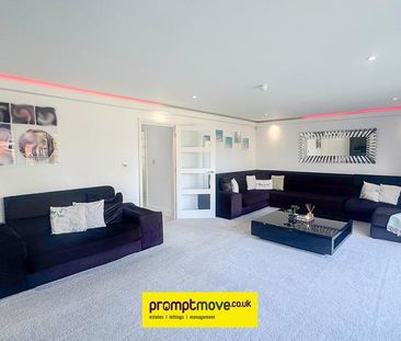 5 bedroom bungalow to rent - Photo 1