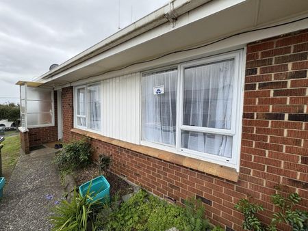 Prime location to Frankton. - Photo 3